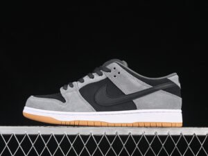 Nike SB Dunk Low